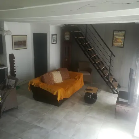 Holiday home Bord De Vilaine Nivillac